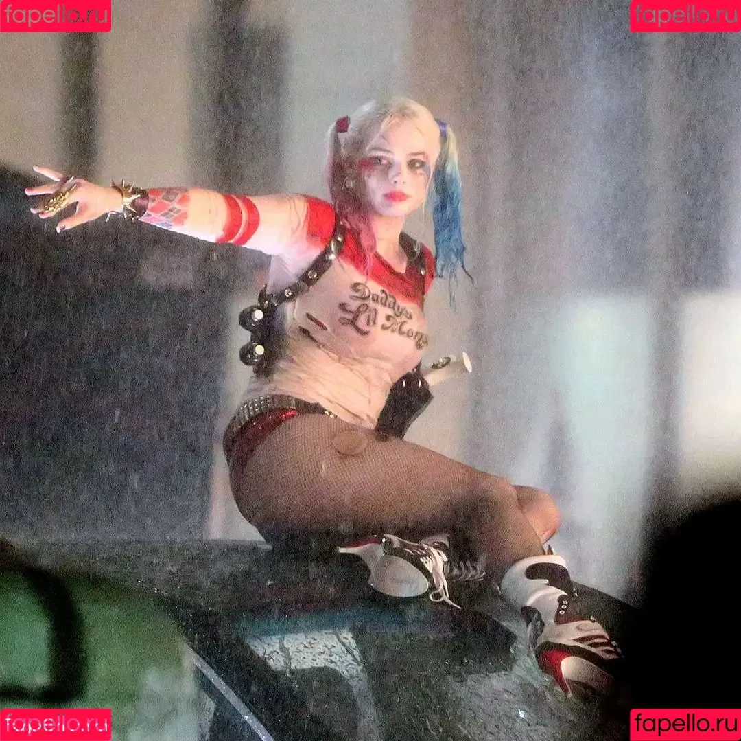 Margot Robbie / margotrobbieofficial Onlyfans Photo Gallery 