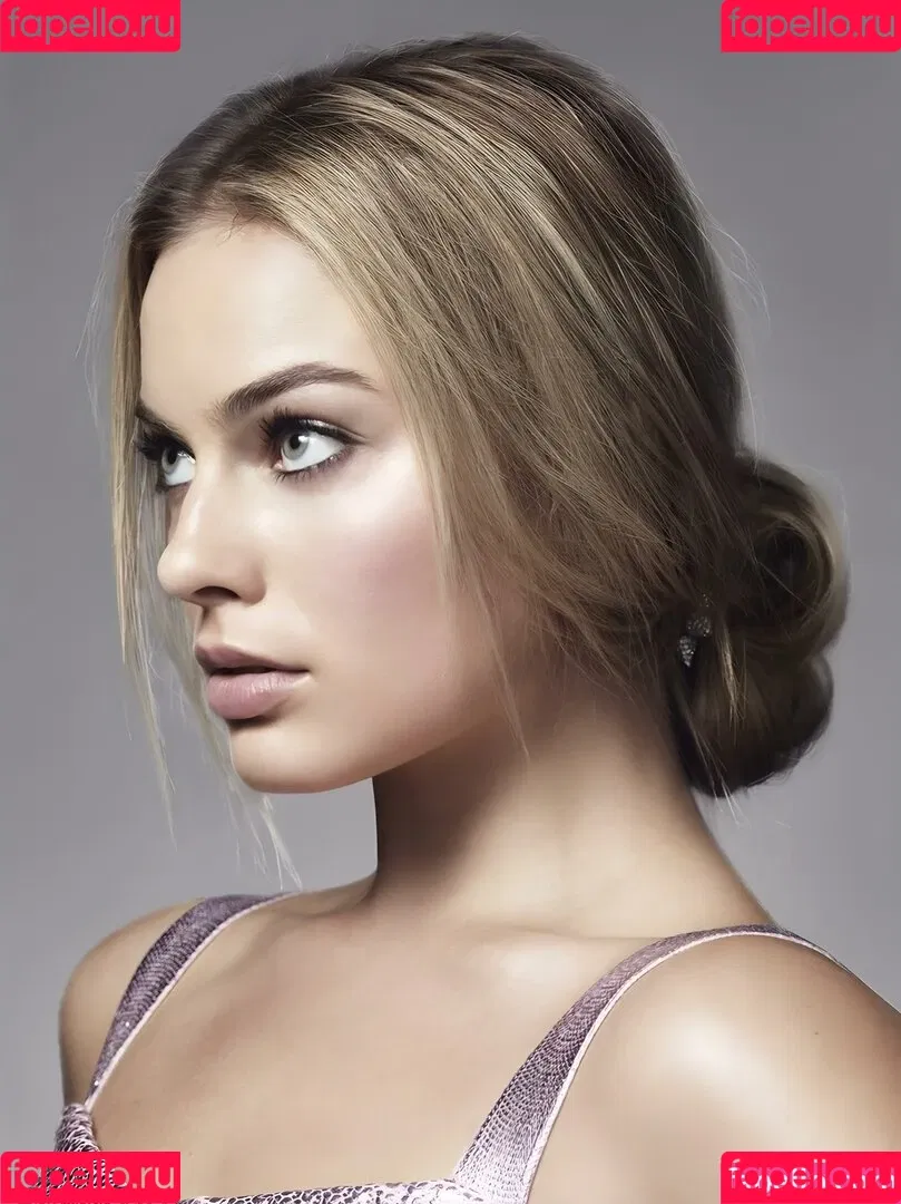 Margot Robbie / margotrobbieofficial Onlyfans Photo Gallery 