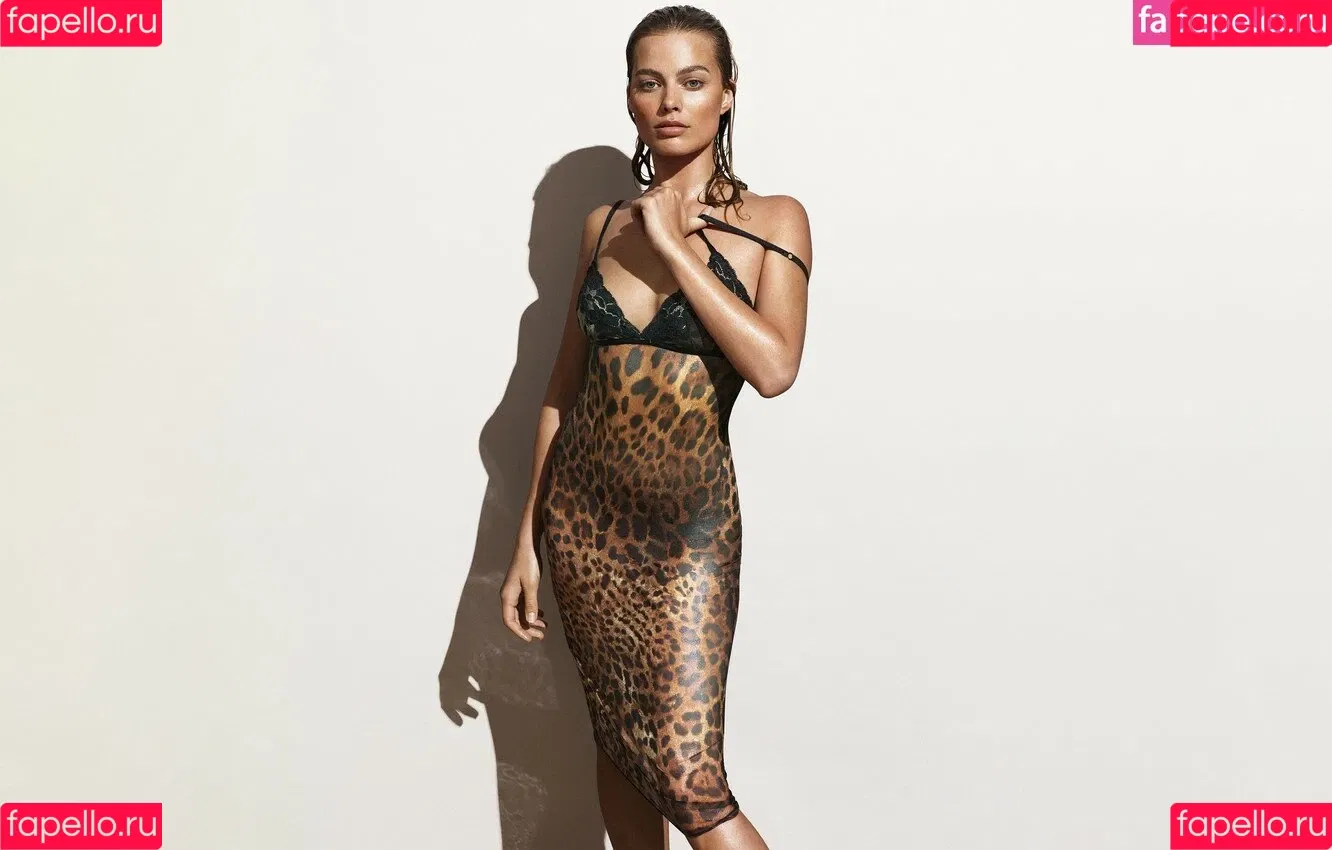 Margot Robbie / margotrobbieofficial Onlyfans Photo Gallery 