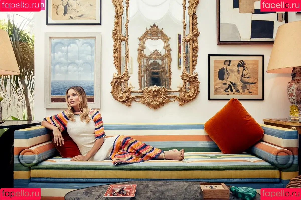 Margot Robbie / margotrobbieofficial Onlyfans Photo Gallery 