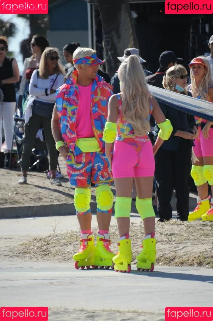 Margot Robbie / margotrobbieofficial Onlyfans Photo Gallery 