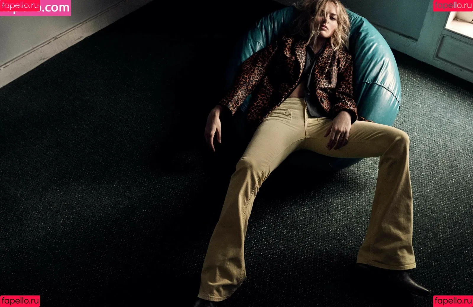 Margot Robbie / margotrobbieofficial Onlyfans Photo Gallery 