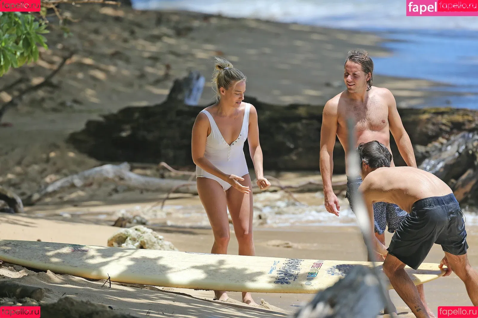 Margot Robbie / margotrobbieofficial Onlyfans Photo Gallery 