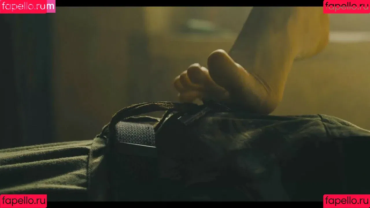 Margot Robbie / margotrobbieofficial Onlyfans Photo Gallery 