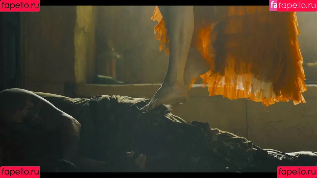 Margot Robbie / margotrobbieofficial Onlyfans Photo Gallery 