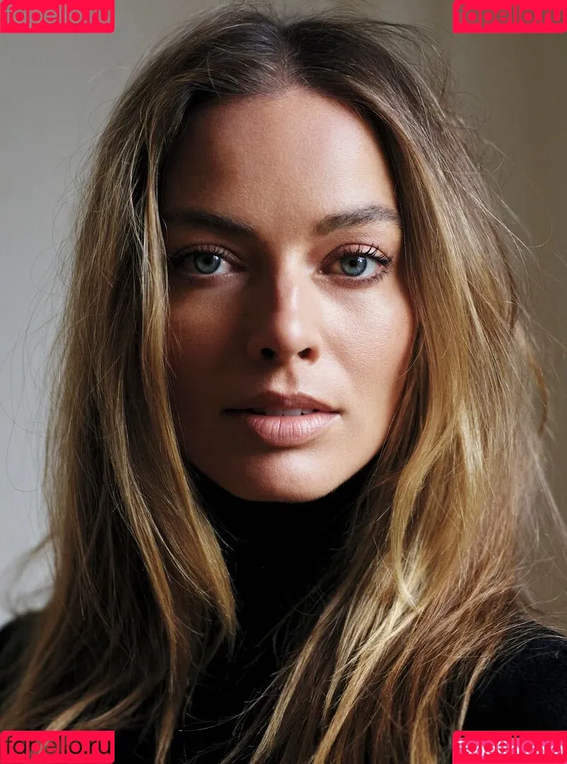 Margot Robbie / margotrobbieofficial Onlyfans Photo Gallery 
