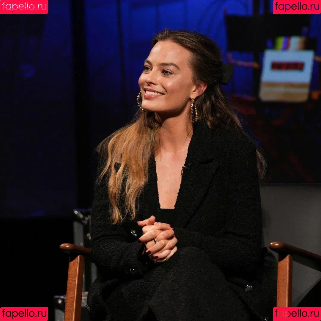 Margot Robbie / margotrobbieofficial Onlyfans Photo Gallery 
