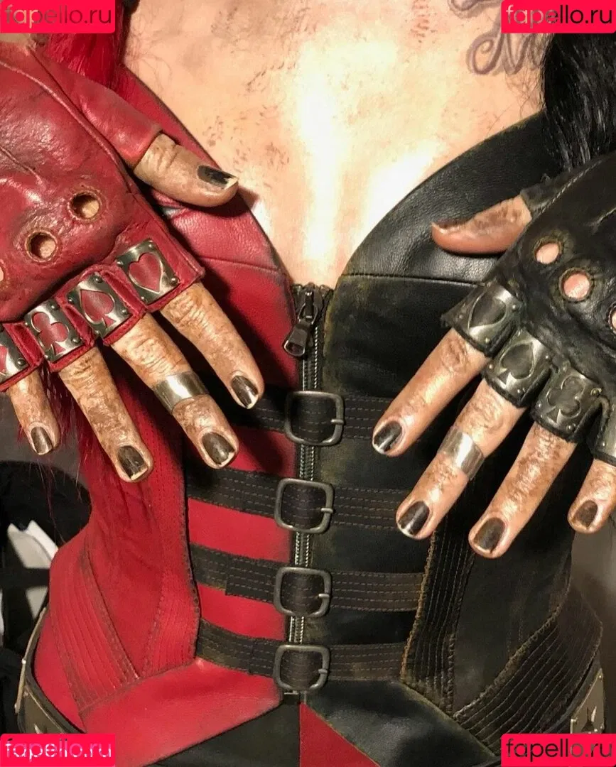 Margot Robbie / margotrobbieofficial Onlyfans Photo Gallery 