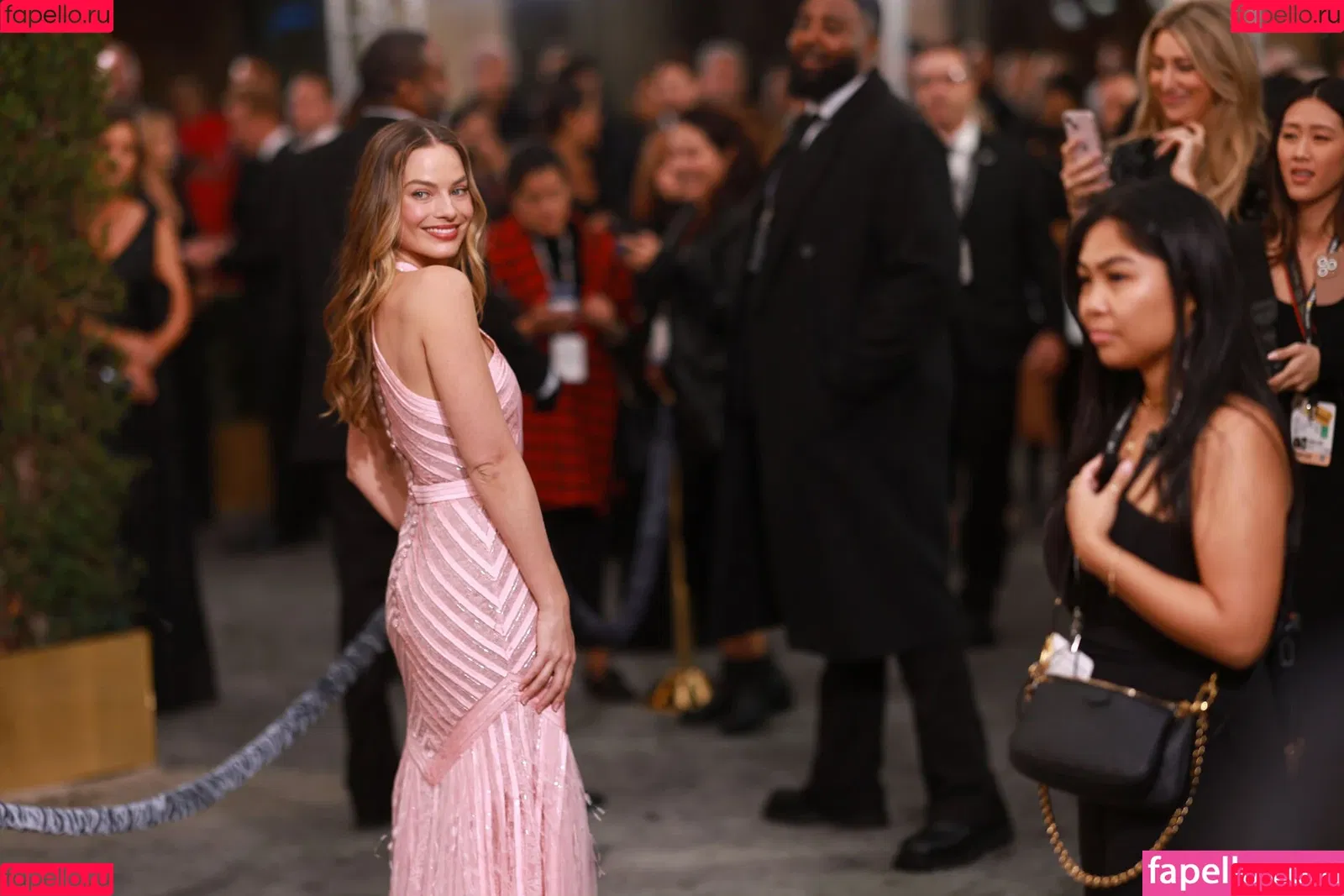 Margot Robbie / margotrobbieofficial Onlyfans Photo Gallery 