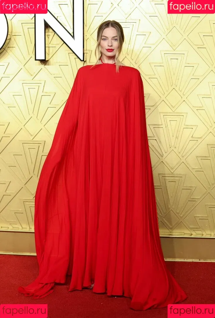 Margot Robbie / margotrobbieofficial Onlyfans Photo Gallery 