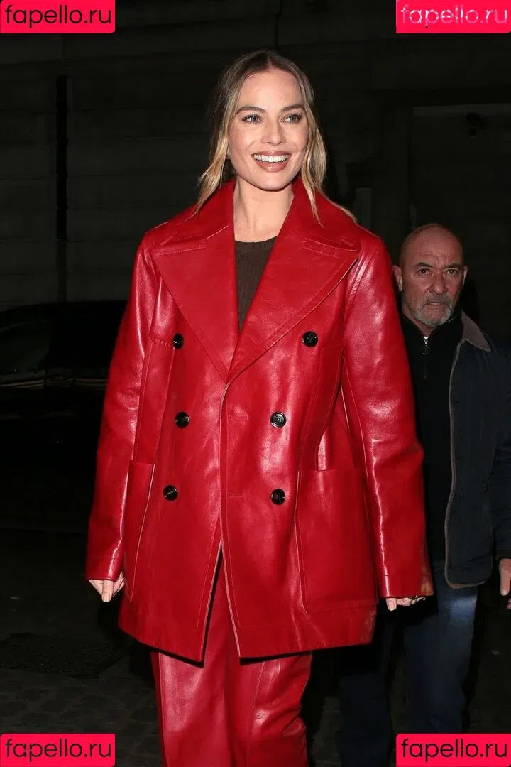 Margot Robbie / margotrobbieofficial Onlyfans Photo Gallery 