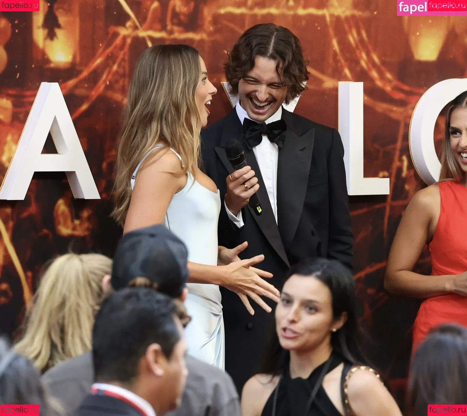 Margot Robbie / margotrobbieofficial Onlyfans Photo Gallery 