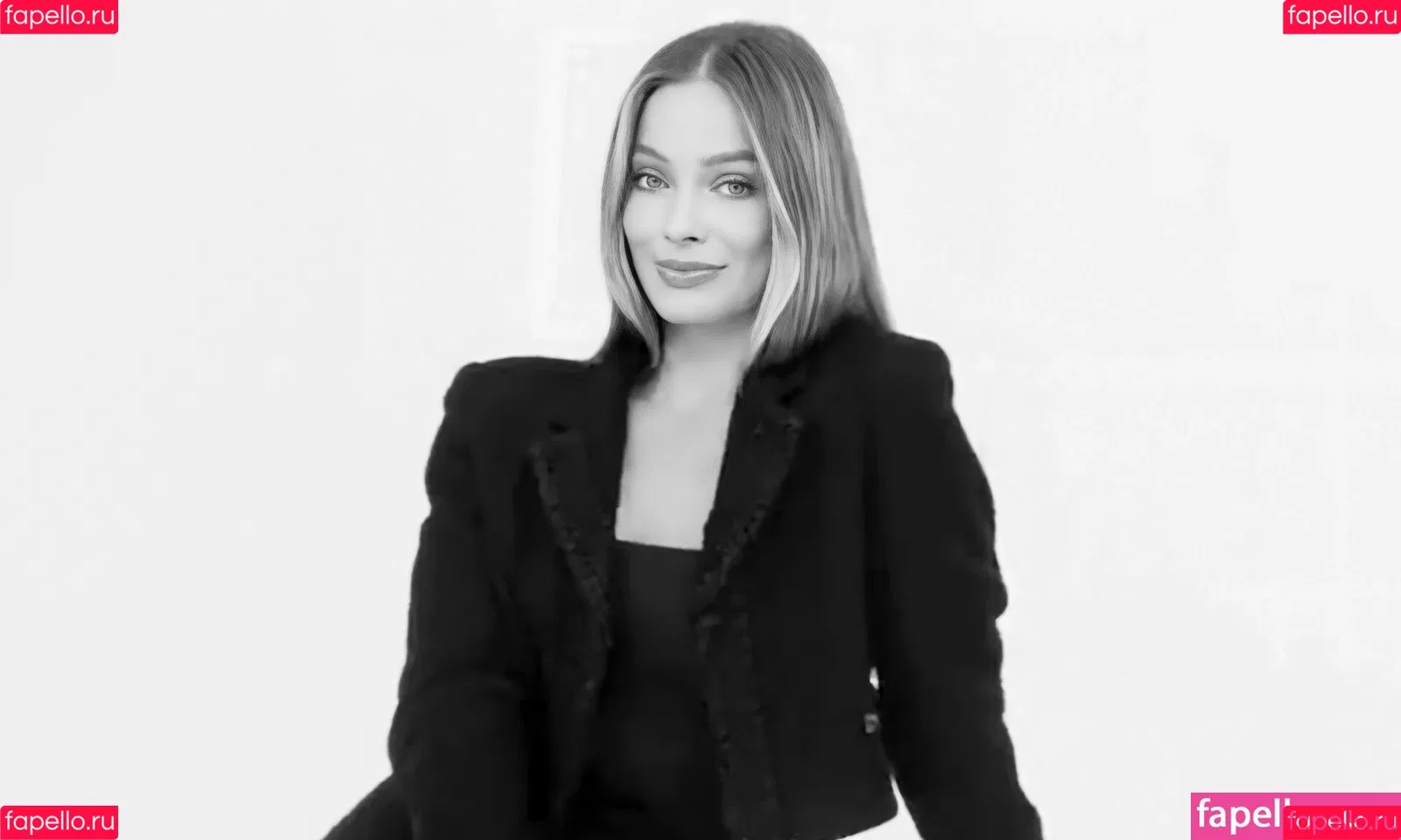 Margot Robbie / margotrobbieofficial Onlyfans Photo Gallery 