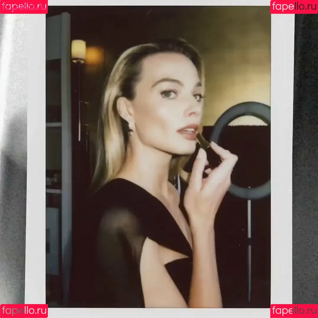 Margot Robbie / margotrobbieofficial Onlyfans Photo Gallery 