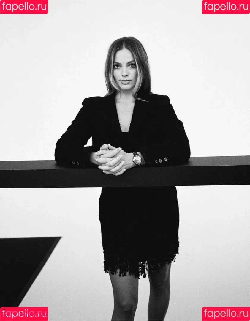 Margot Robbie / margotrobbieofficial Onlyfans Photo Gallery 