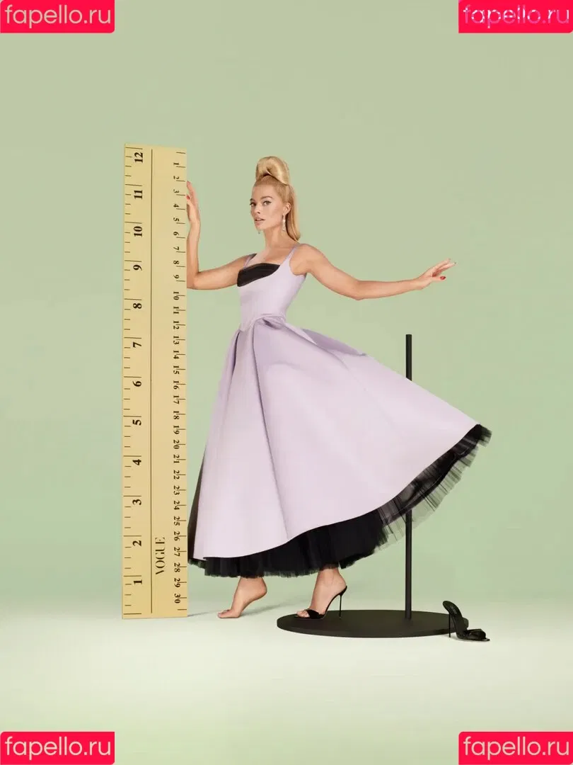 Margot Robbie / margotrobbieofficial Onlyfans Photo Gallery 