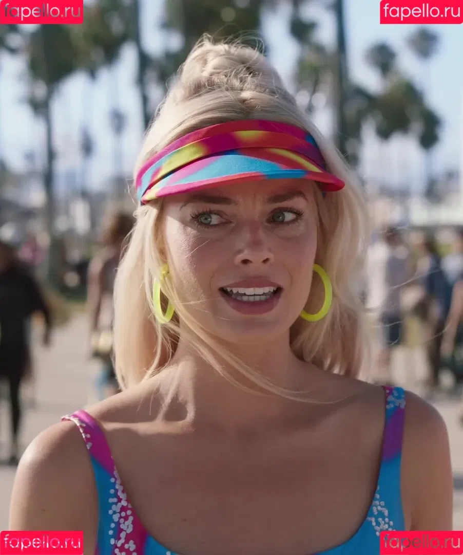 Margot Robbie / margotrobbieofficial Onlyfans Photo Gallery 