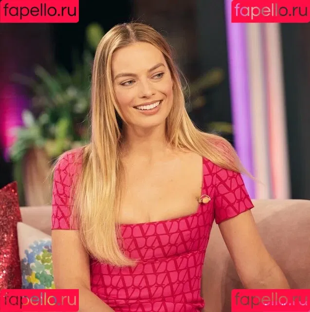 Margot Robbie / margotrobbieofficial Onlyfans Photo Gallery 