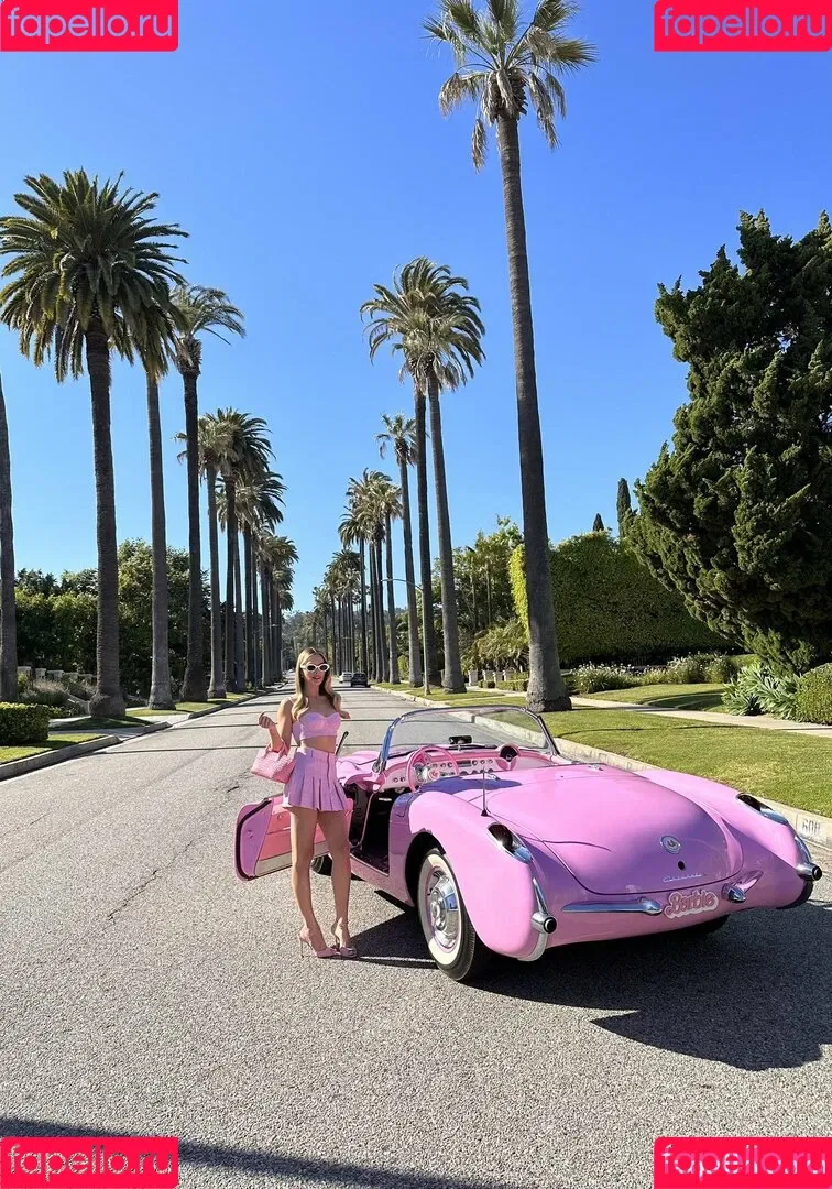 Margot Robbie / margotrobbieofficial Onlyfans Photo Gallery 