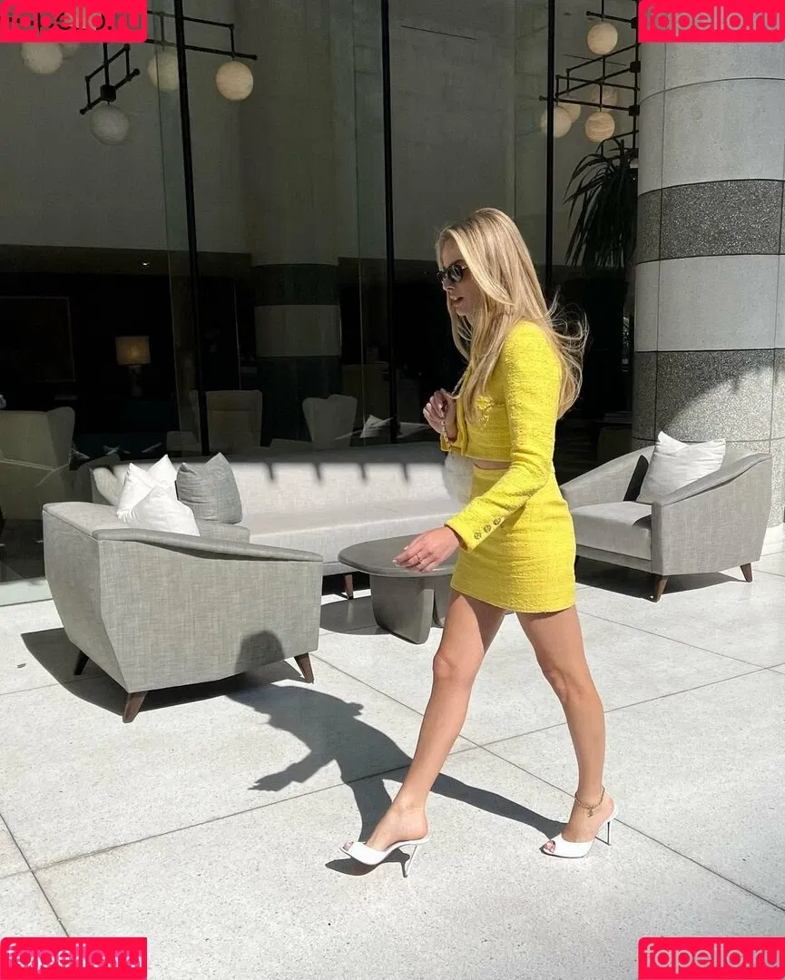 Margot Robbie / margotrobbieofficial Onlyfans Photo Gallery 