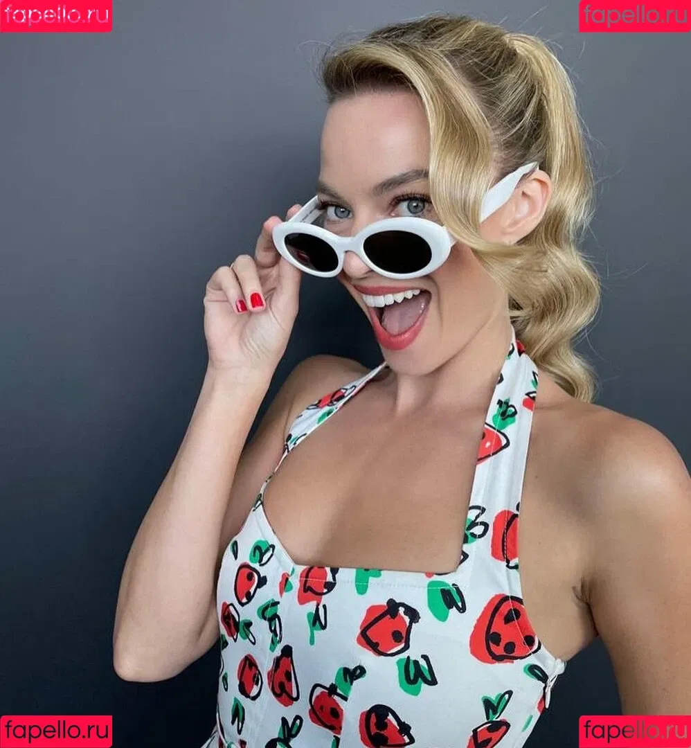 Margot Robbie / margotrobbieofficial Onlyfans Photo Gallery 