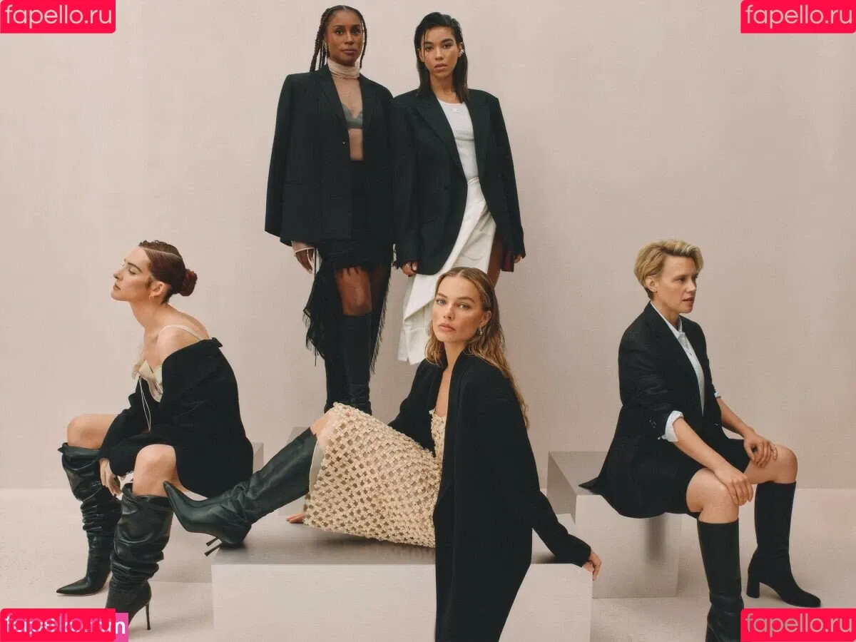 Margot Robbie / margotrobbieofficial Onlyfans Photo Gallery 