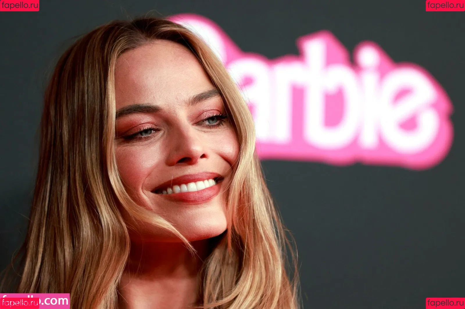 Margot Robbie / margotrobbieofficial Onlyfans Photo Gallery 