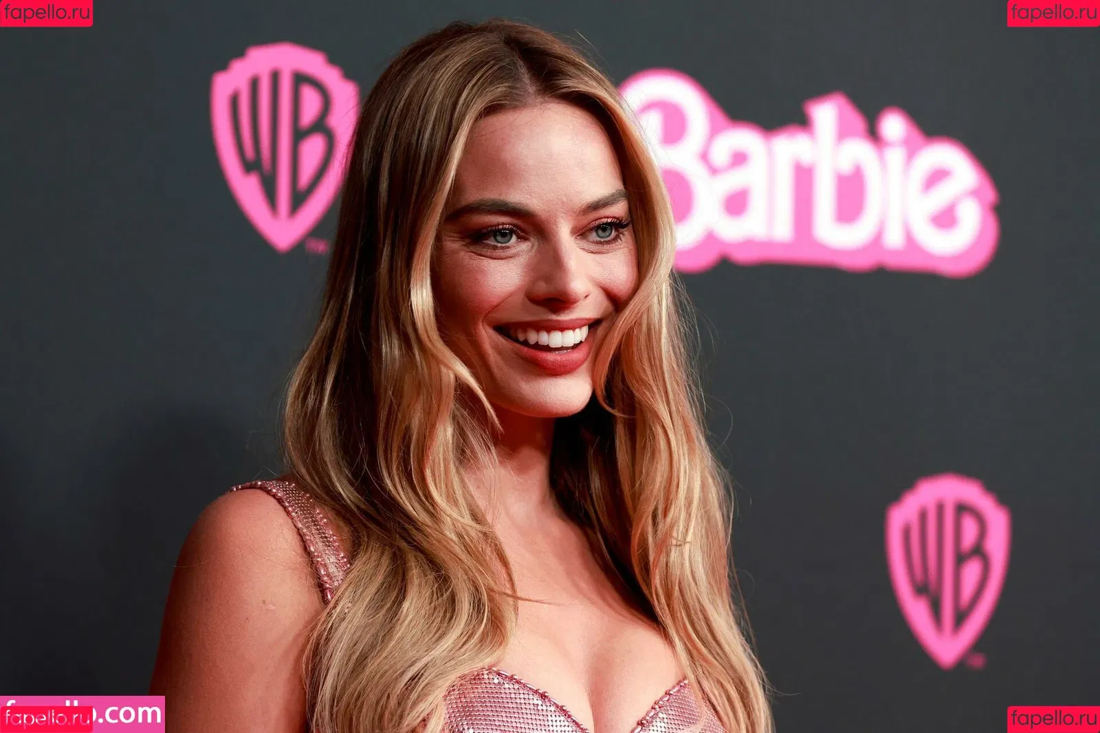 Margot Robbie / margotrobbieofficial Onlyfans Photo Gallery 