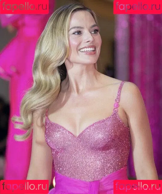 Margot Robbie / margotrobbieofficial Onlyfans Photo Gallery 