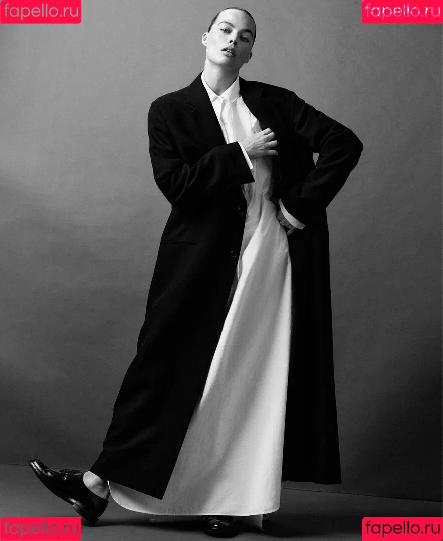 Margot Robbie / margotrobbieofficial Onlyfans Photo Gallery 