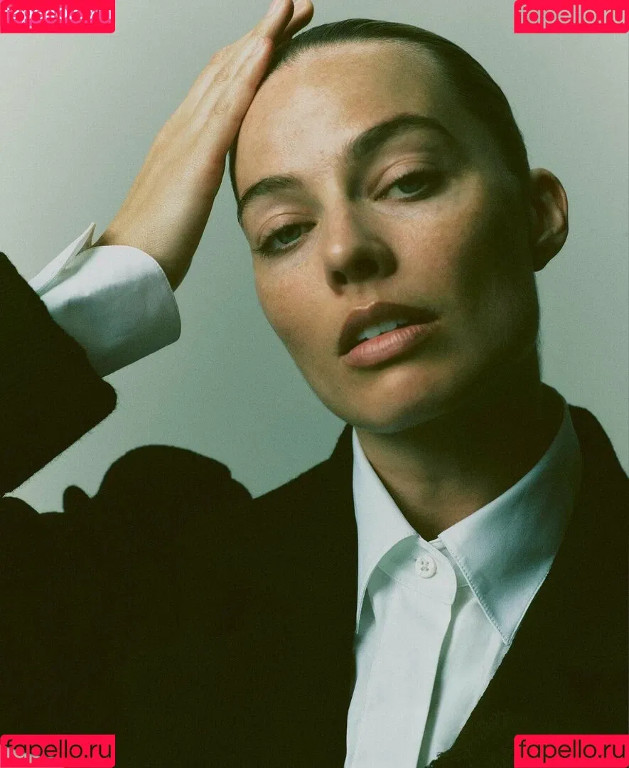 Margot Robbie / margotrobbieofficial Onlyfans Photo Gallery 