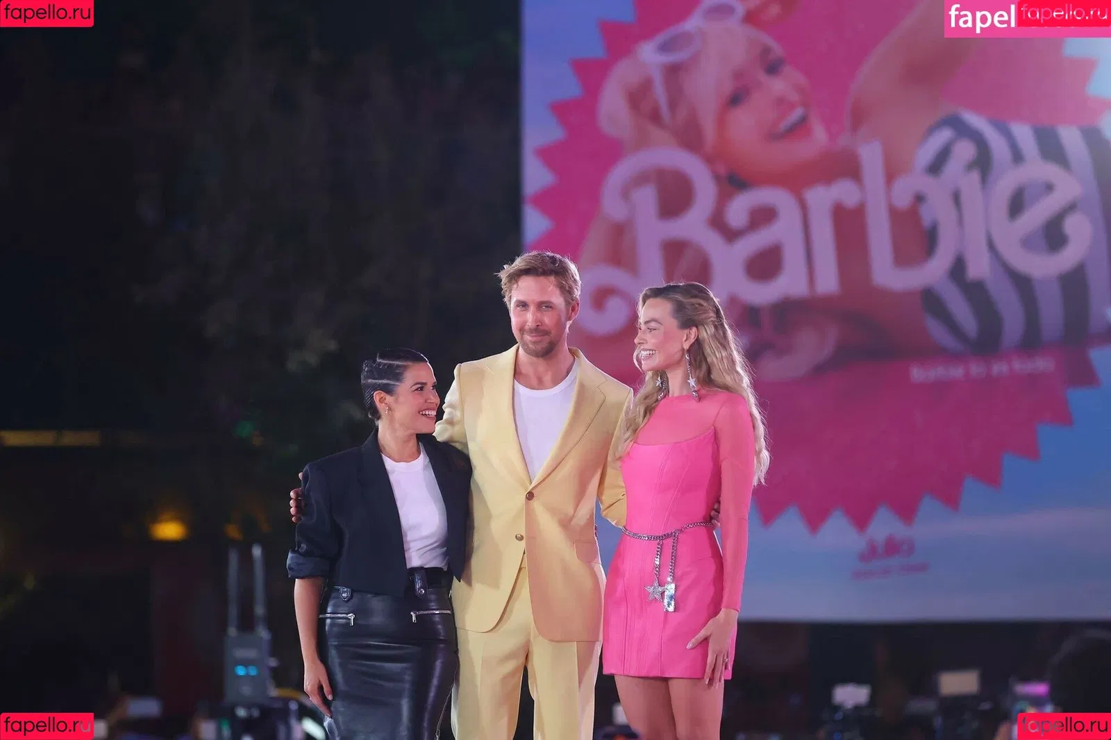 Margot Robbie / margotrobbieofficial Onlyfans Photo Gallery 