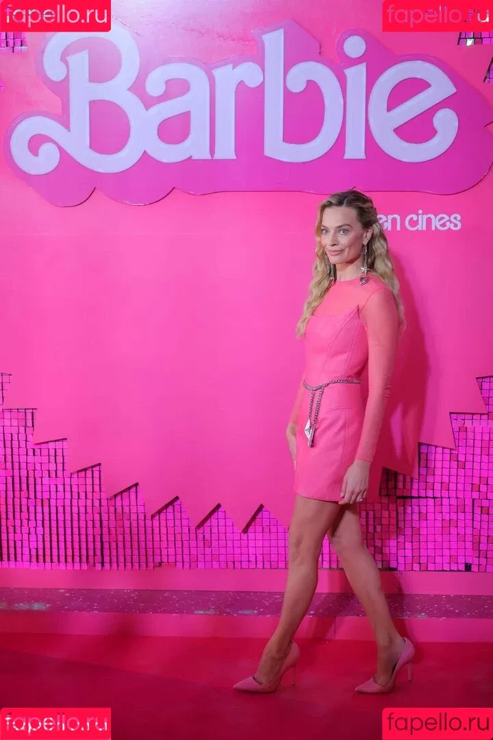 Margot Robbie / margotrobbieofficial Onlyfans Photo Gallery 