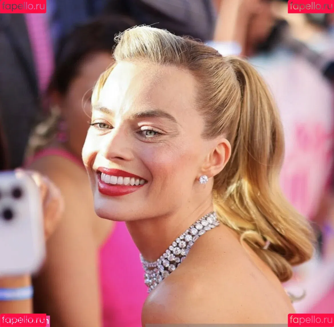Margot Robbie / margotrobbieofficial Onlyfans Photo Gallery 