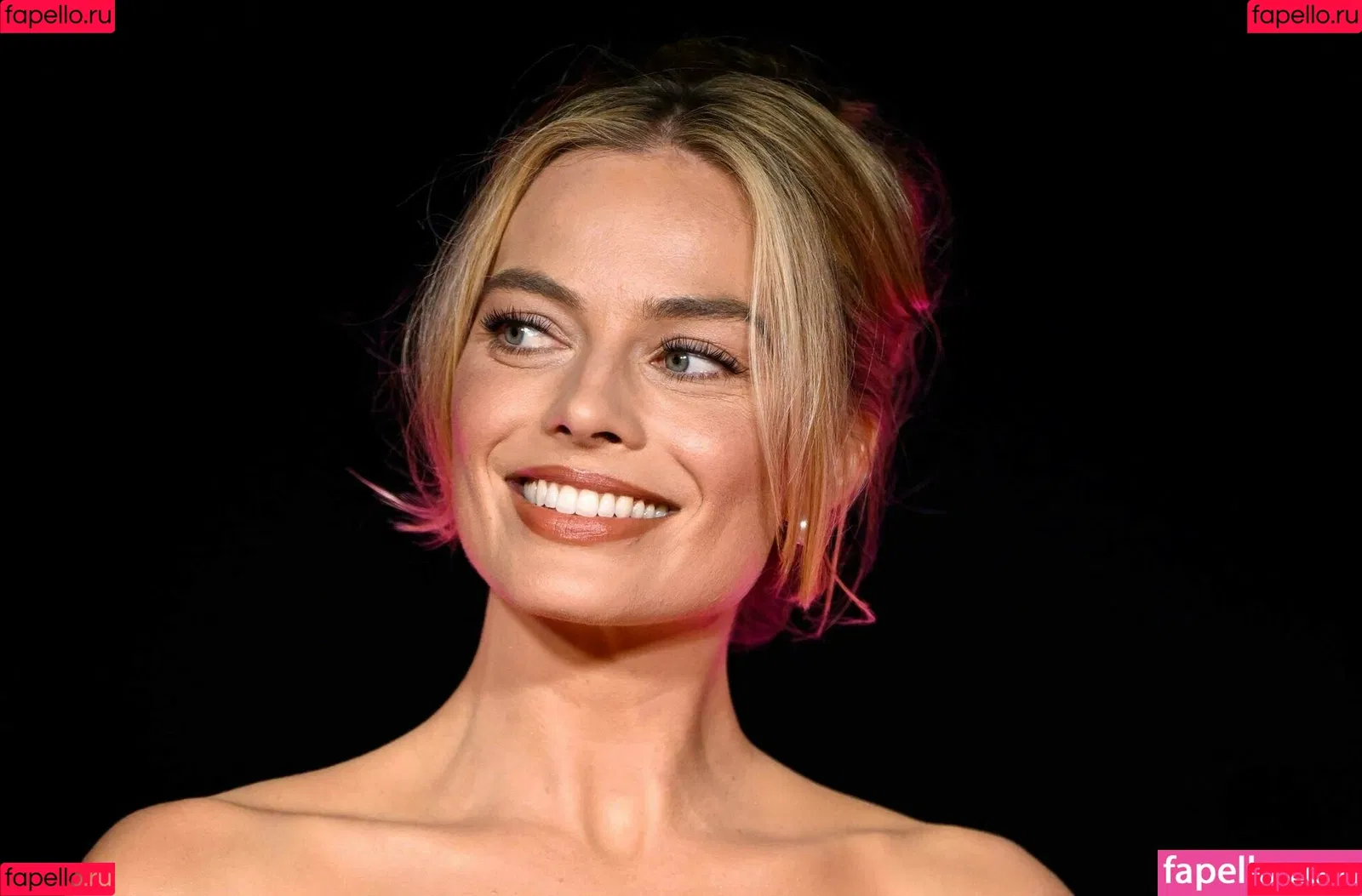Margot Robbie / margotrobbieofficial Onlyfans Photo Gallery 