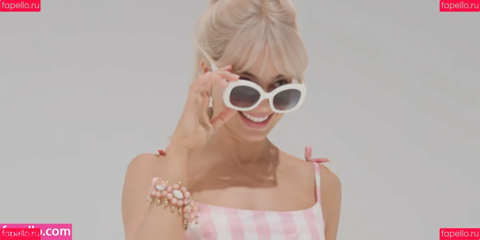 Margot Robbie / margotrobbieofficial Onlyfans Photo Gallery 