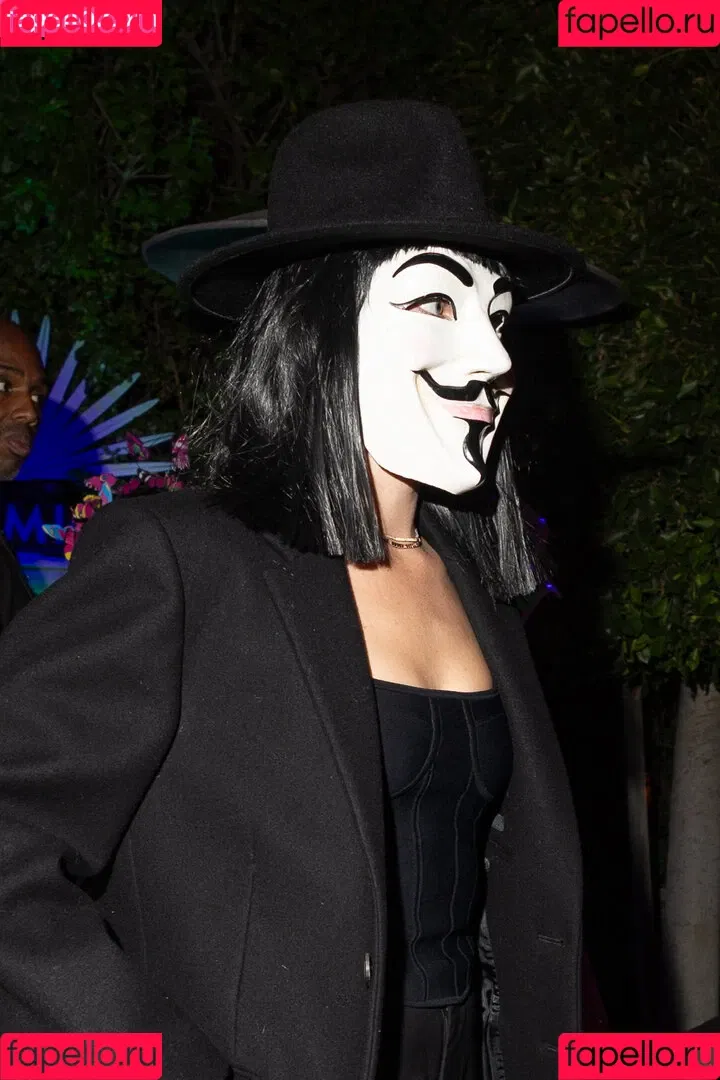 Margot Robbie / margotrobbieofficial Onlyfans Photo Gallery 