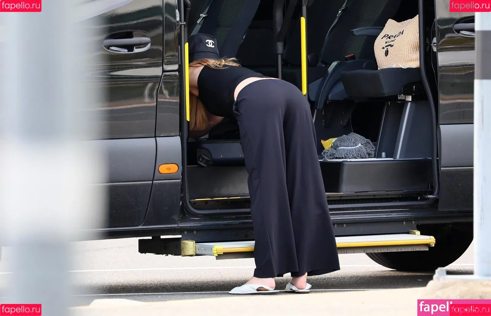 Margot Robbie / margotrobbieofficial Onlyfans Photo Gallery 