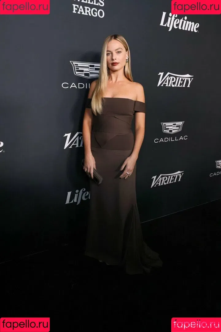 Margot Robbie / margotrobbieofficial Onlyfans Photo Gallery 