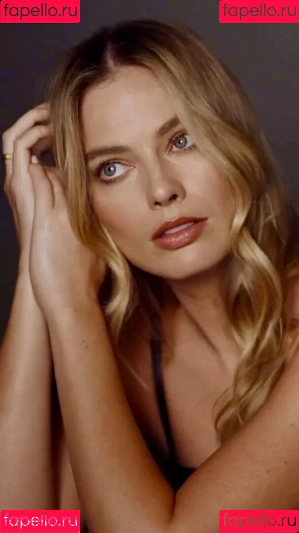 Margot Robbie / margotrobbieofficial Onlyfans Photo Gallery 