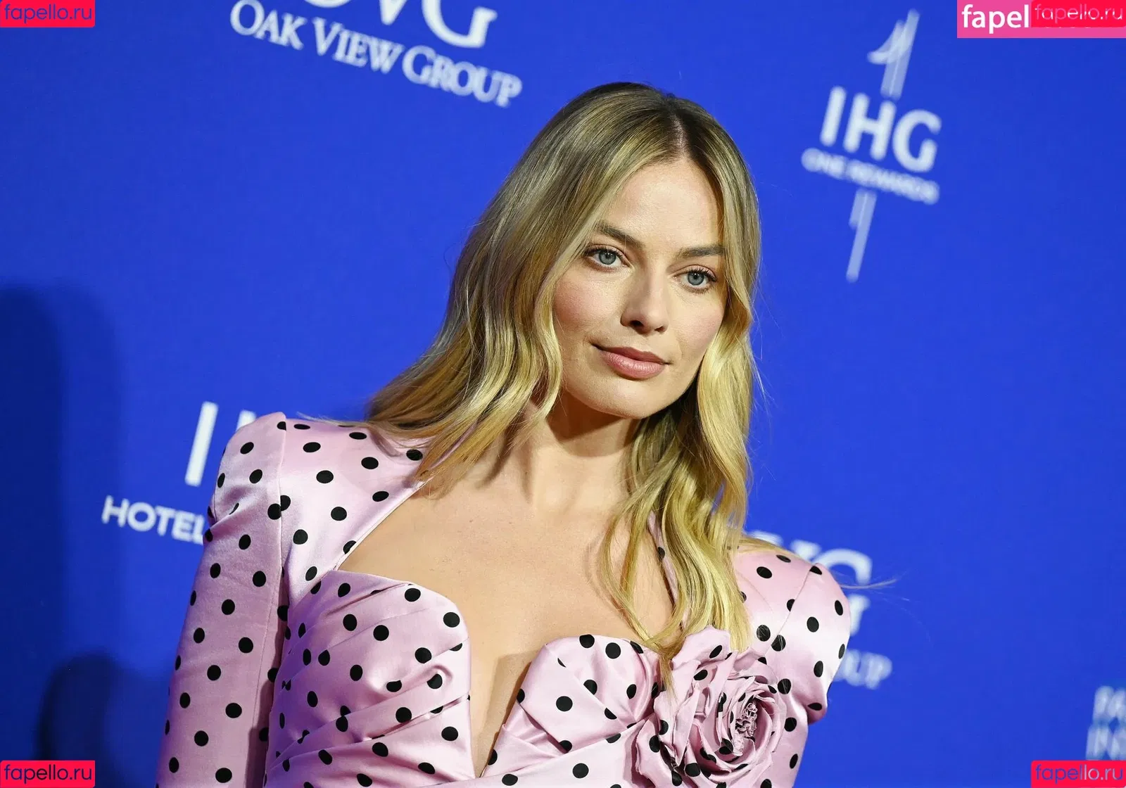 Margot Robbie / margotrobbieofficial Onlyfans Photo Gallery 