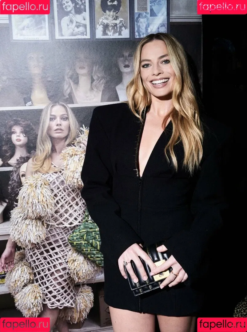 Margot Robbie / margotrobbieofficial Onlyfans Photo Gallery 