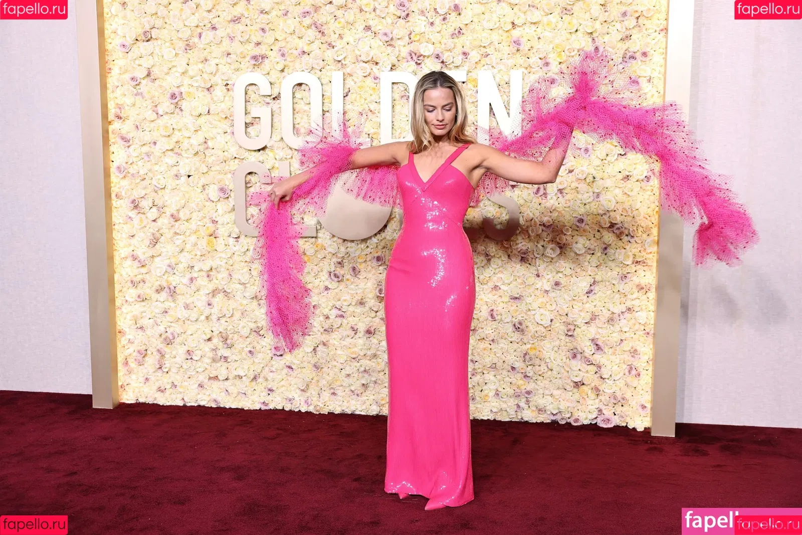 Margot Robbie / margotrobbieofficial Onlyfans Photo Gallery 