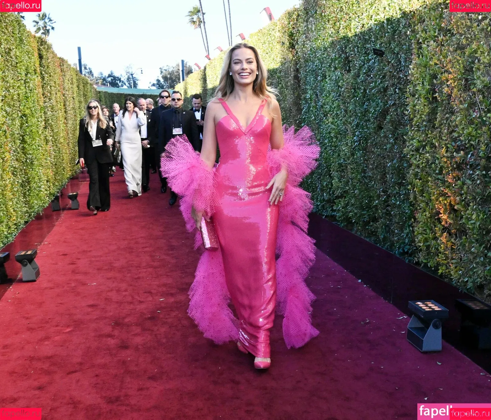 Margot Robbie / margotrobbieofficial Onlyfans Photo Gallery 