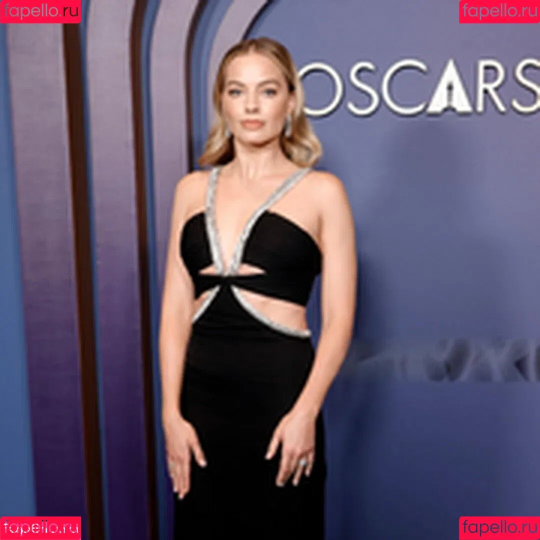 Margot Robbie / margotrobbieofficial Onlyfans Photo Gallery 