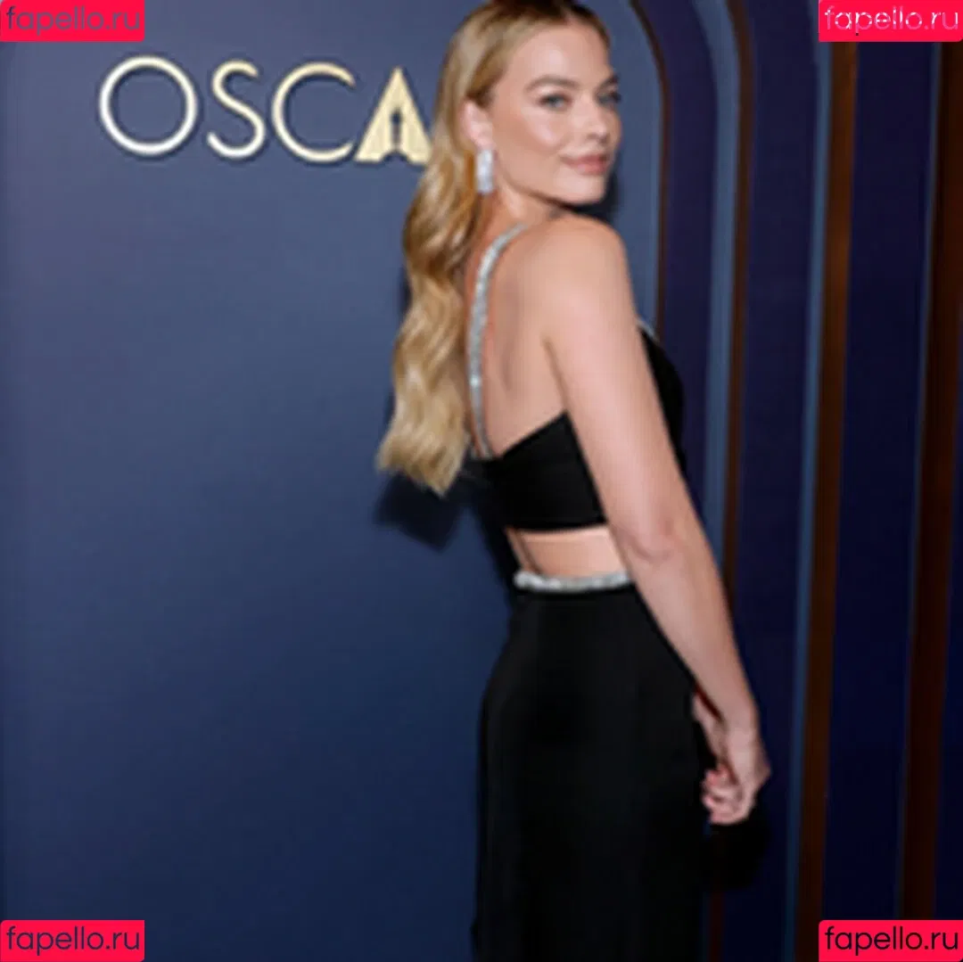 Margot Robbie / margotrobbieofficial Onlyfans Photo Gallery 