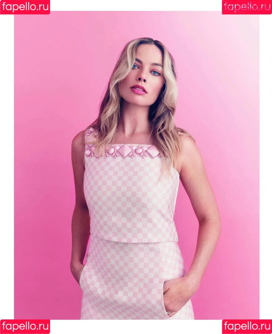 Margot Robbie / margotrobbieofficial Onlyfans Photo Gallery 