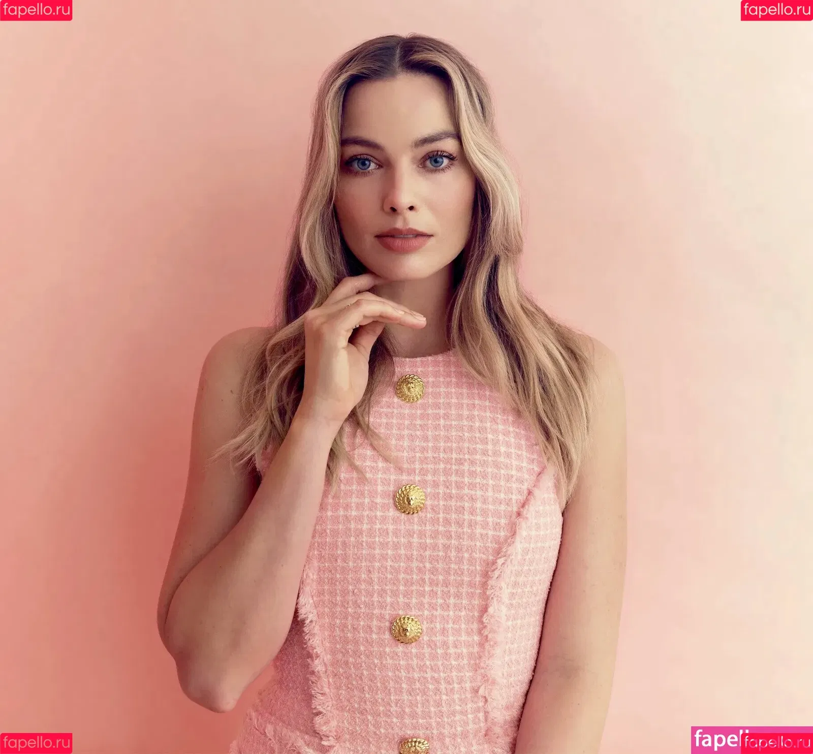 Margot Robbie / margotrobbieofficial Onlyfans Photo Gallery 