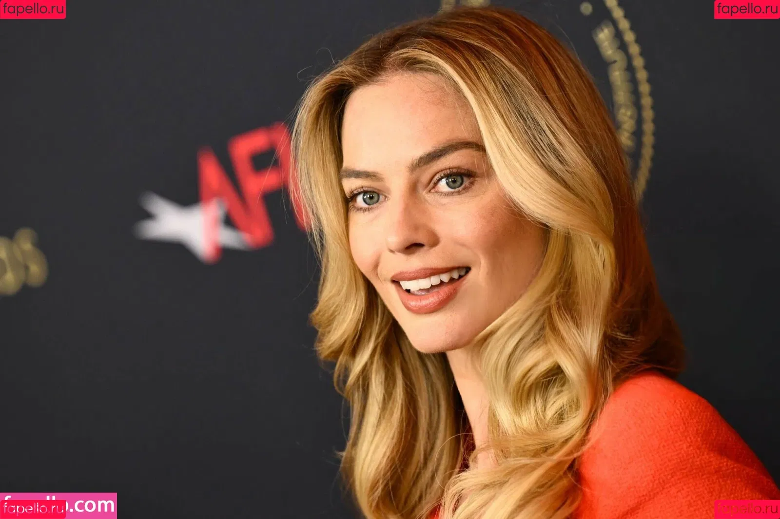 Margot Robbie / margotrobbieofficial Onlyfans Photo Gallery 