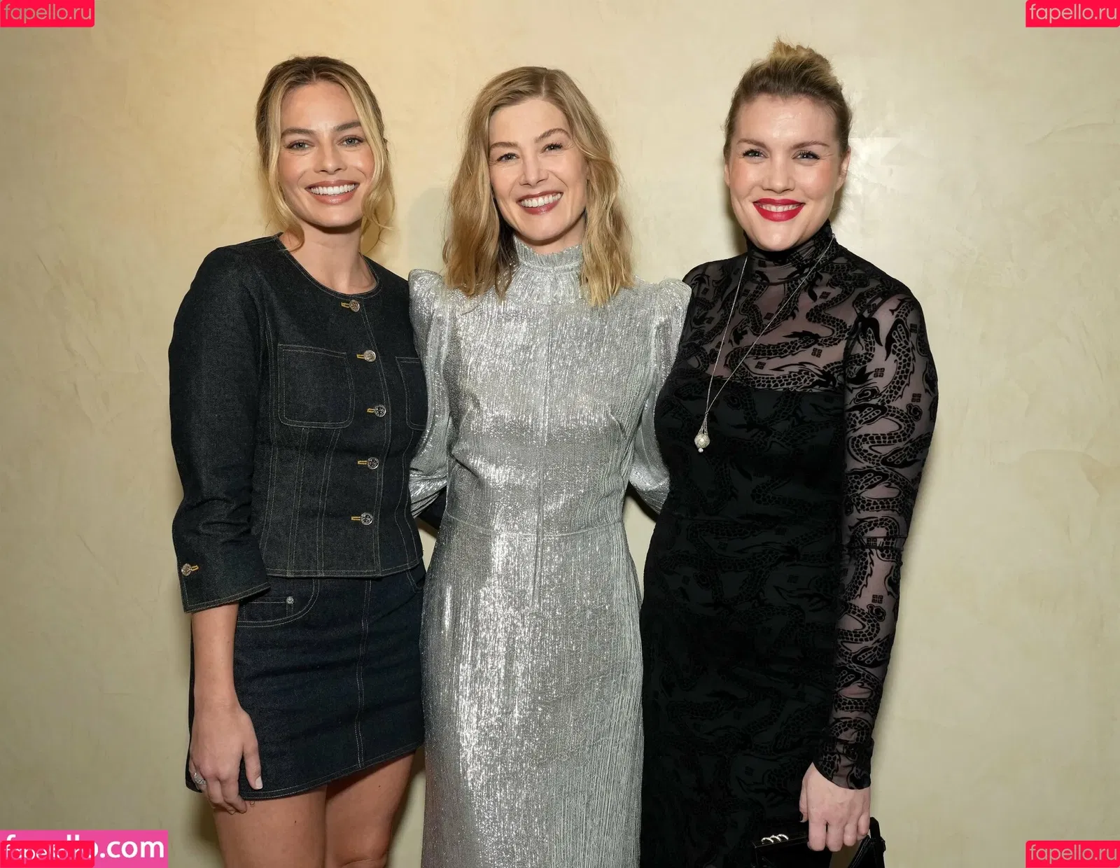 Margot Robbie / margotrobbieofficial Onlyfans Photo Gallery 